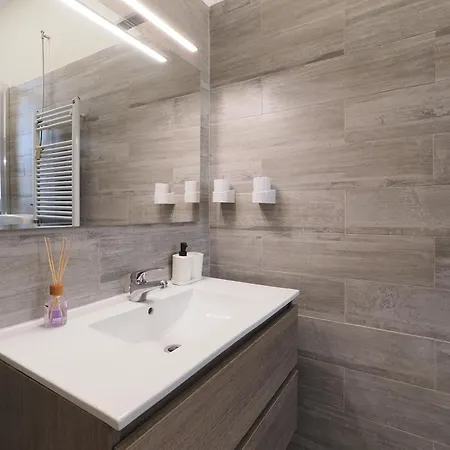 Primopiano - Mola Apartment Milan