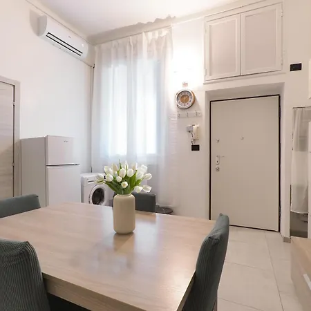 Apartament Primopiano - Mola Mediolan